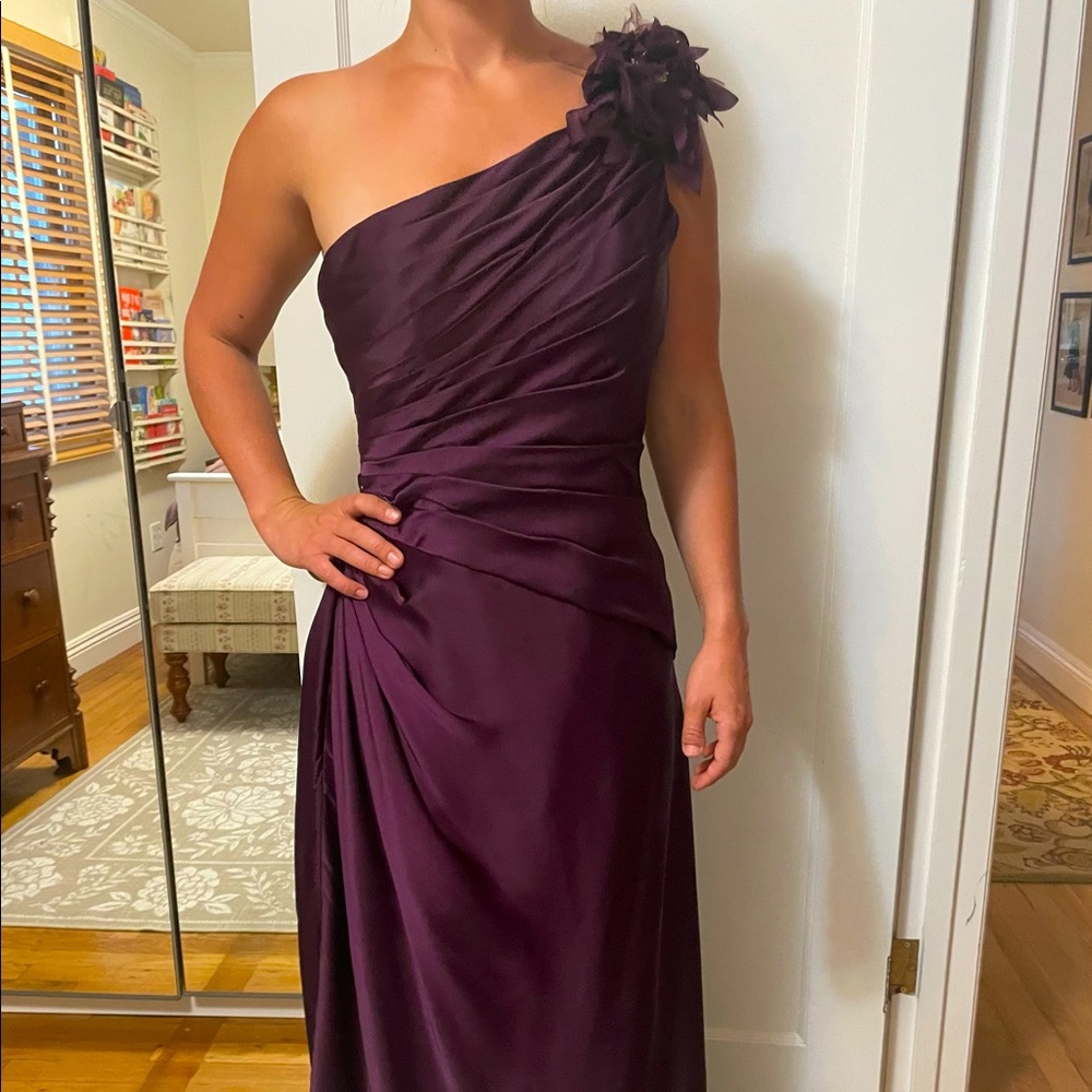 Purple one-shoulder silk gown